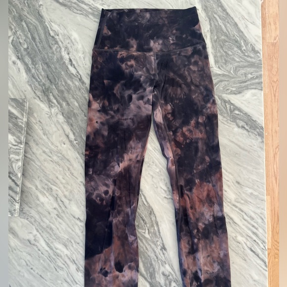 Lululemon align high rise 25” leggings - Picture 3 of 3